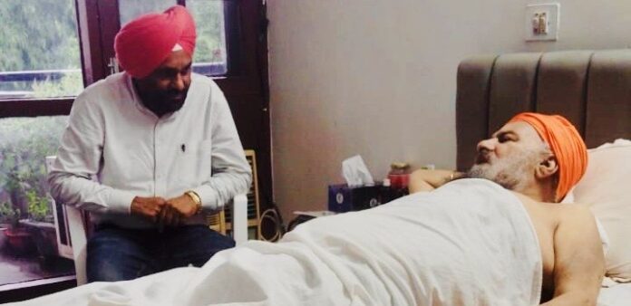 भाजपा अनुसूचित जाति मोर्चा पंजाब के उपाध्यक्ष परमजीत कैंथ ने हरजीत सिंह ग्रेवाल से मुलाकात की