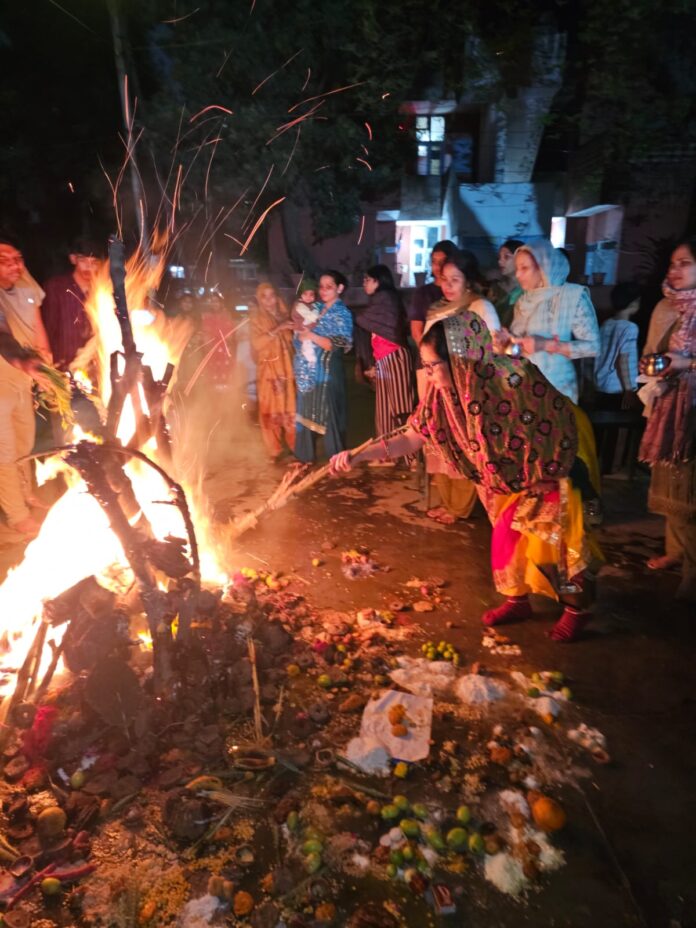 शिव-शक्ति रेजिडेंट्स वेलफेयर सोसाइटी, से. 39-बी ने हर्षोल्लास से मनाया गया होली उत्सव