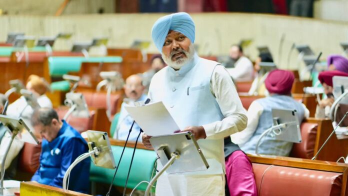 आप सरकार पंजाब में 'ड्रग्स के पैसे' से आलीशान घर नहीं बनवाएगी: हरपाल सिंह चीमा