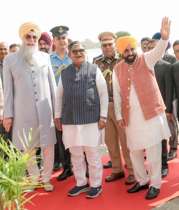 पंजाब सरकार ‘रंगला पंजाब’ के सपने को साकार करने के लिए सेवा और विकास के प्रति दृढ़ संकल्पित – गुलाब चंद कटारिया