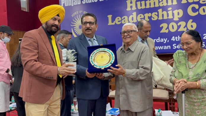 पंजाब एवं चण्डीगढ़ मानवाधिकार आयोग द्वारा आयोजित लीडरशिप कॉन्क्लेव में न्यायमूर्ति हरकेश मनुजा ने मानवाधिकारों की रक्षा और कमजोर वर्गों को न्याय दिलाने में संस्थानों और नागरिक समाज की महत्वपूर्ण भूमिका पर जोर दिया