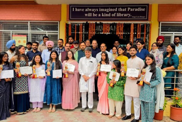 लोकसभा में मनीष तिवारी ने चंडीगढ़ हाउसिंग ऑर्डर संबंधी मुद्दे उठाए