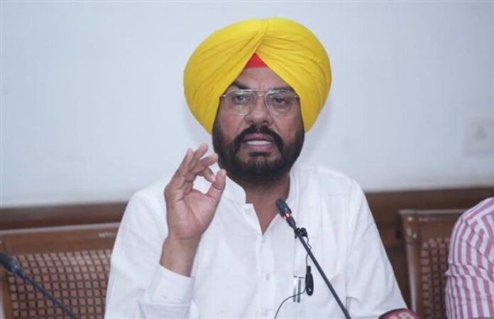 महंगे पेट्रोल-डीजल पर भाजपा सरकार घिरी, कुलदीप धालीवाल का बड़ा हमला | 24 Ghante News