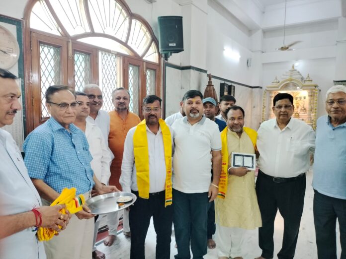 श्री णमोकार महामंत्र पाठ एवं भक्तामर दीपार्चना का आयोजन किया गया
