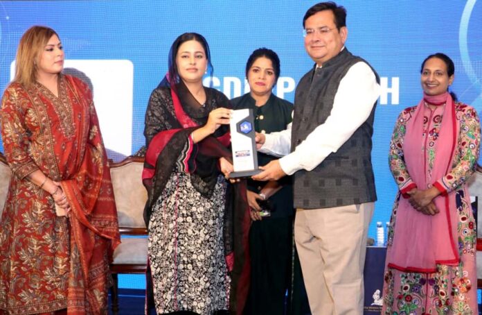 पुक्का का प्रतिनिधिमंडल पंजाब के मुख्यमंत्री की पत्नी डॉ. गुरप्रीत कौर से मिला